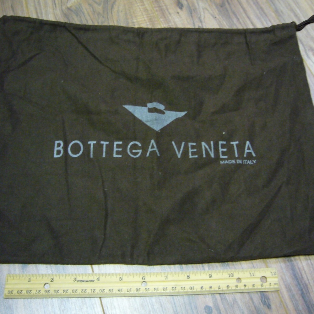 Bottega Veneta Italy Drawstring dust bag 19x15